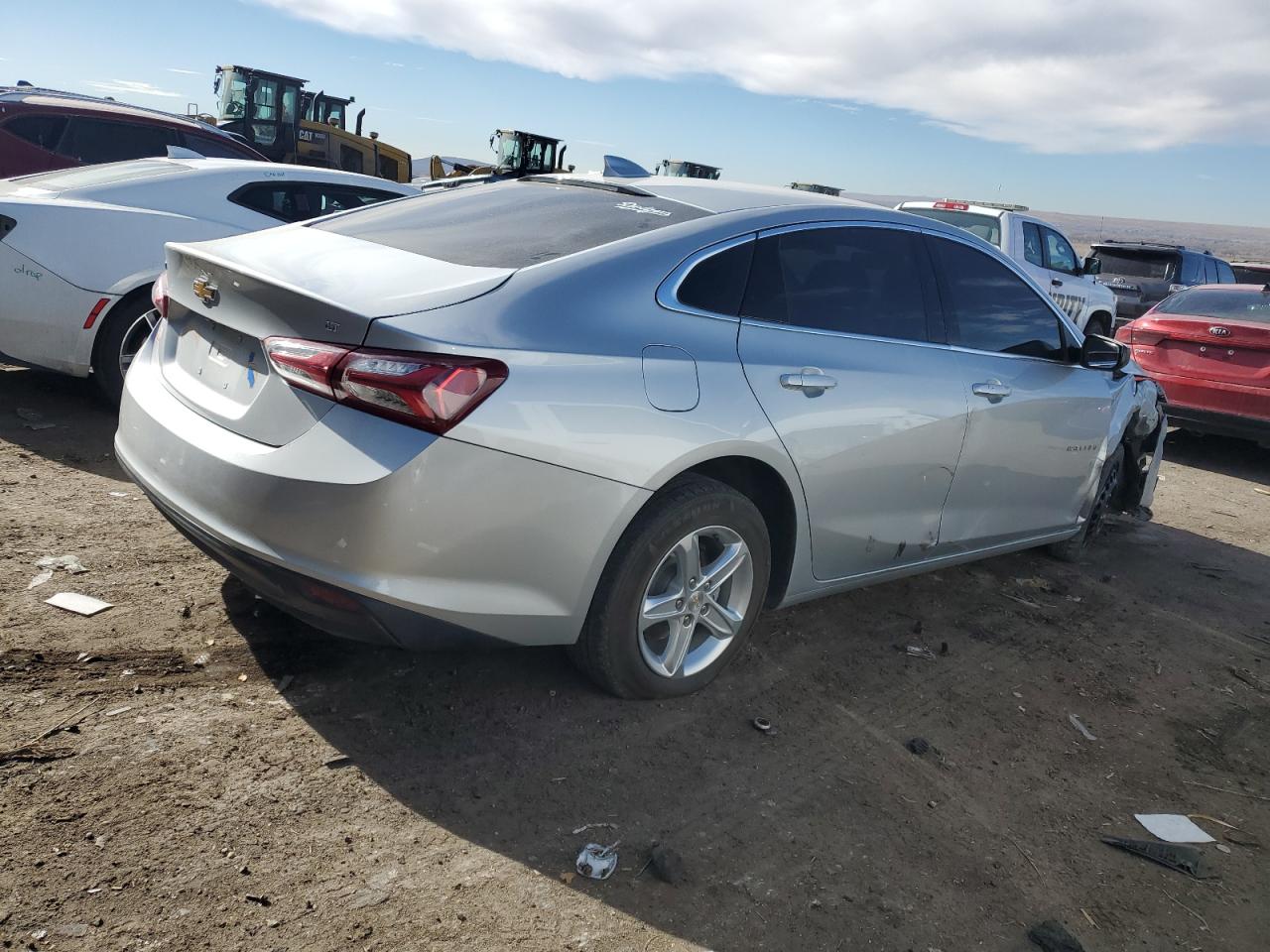 2022 Chevrolet Malibu - Image 3