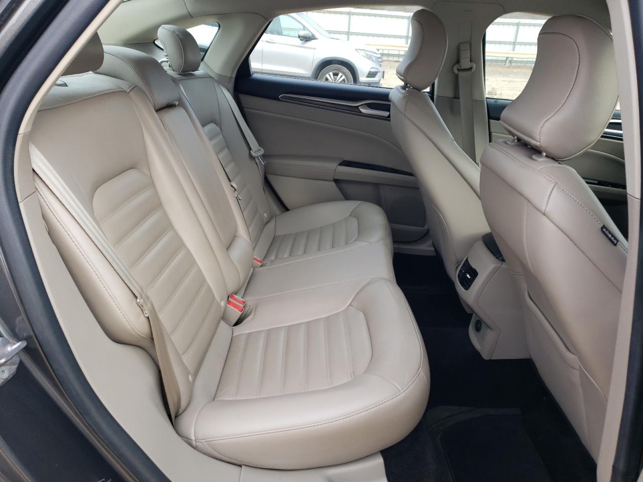 2018 Ford Fusion - Image 10