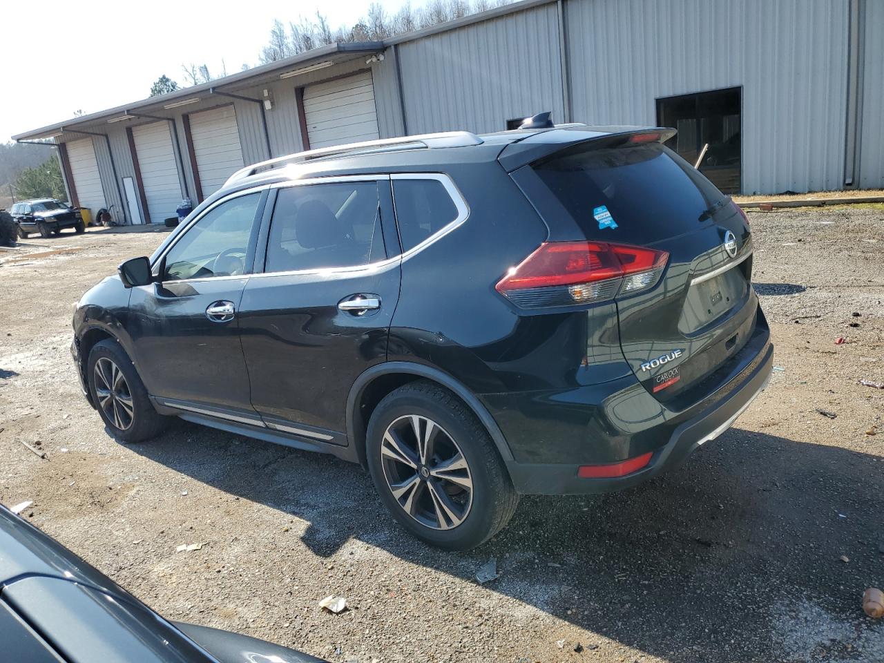 2018 Nissan Rogue - Image 2
