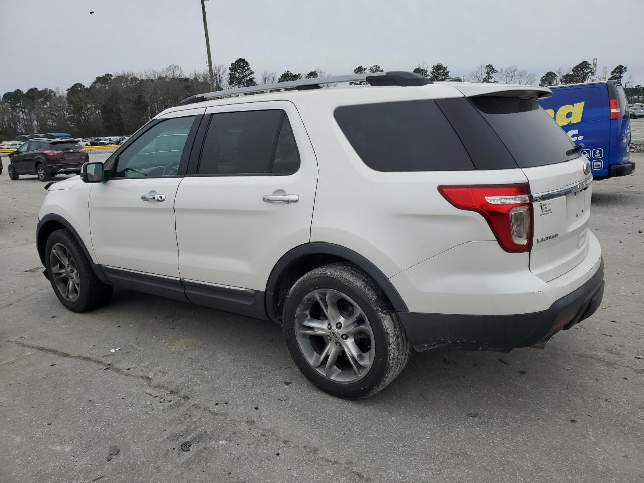 2011 Ford Explorer - Image 2