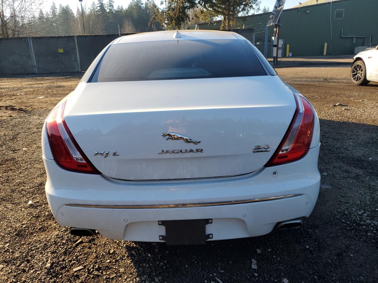 2014 Jaguar XJ - Image 6