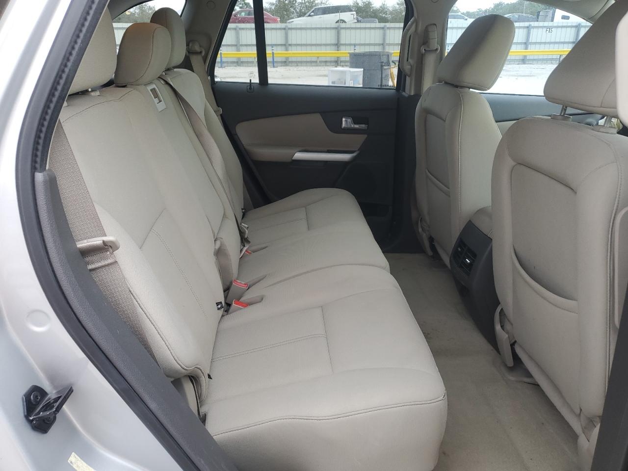 2011 Ford Edge - Image 11