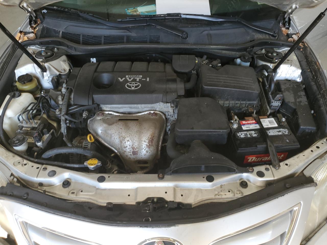2010 Toyota Camry - Image 11