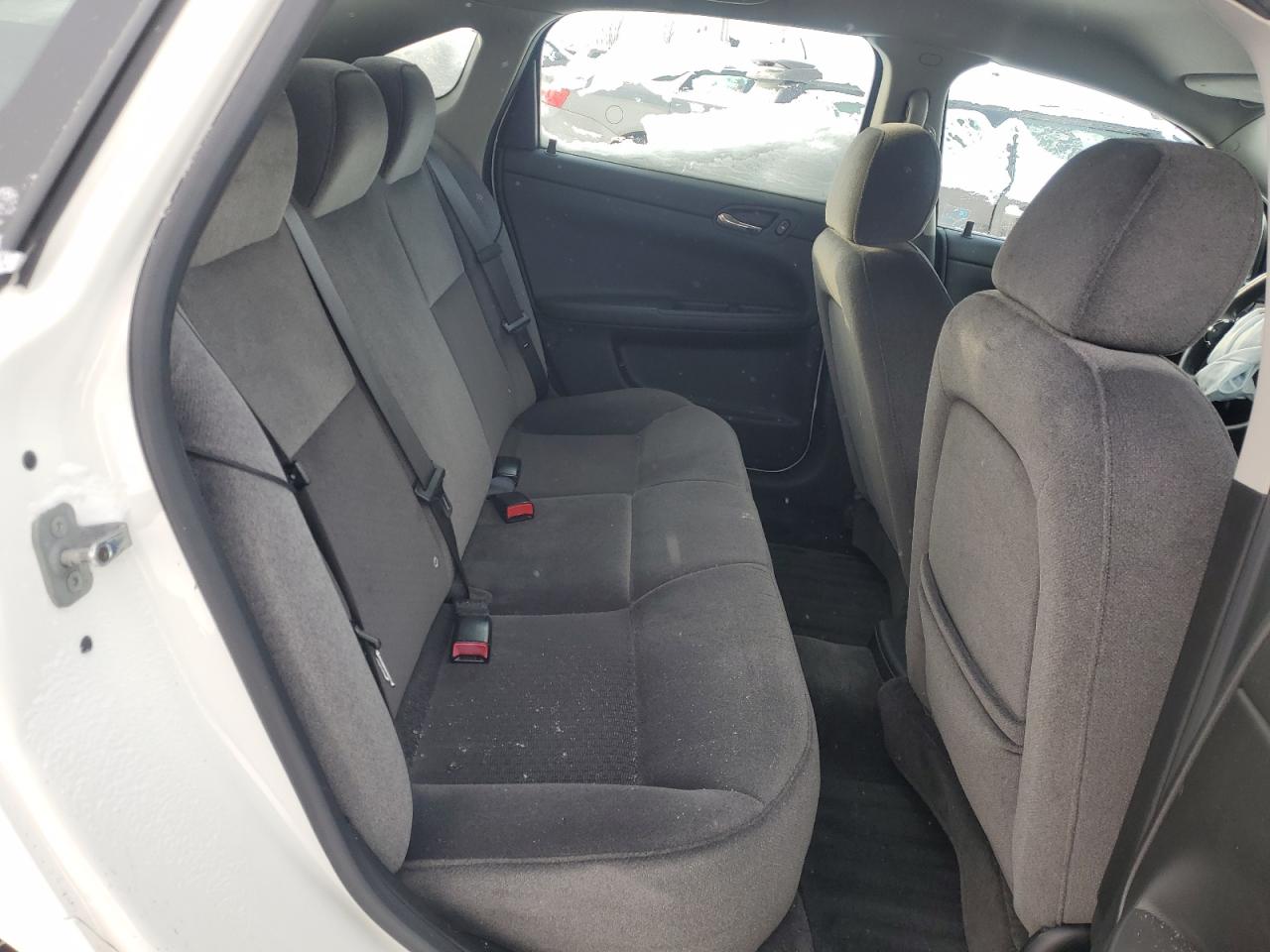 2008 Chevrolet Impala - Image 11