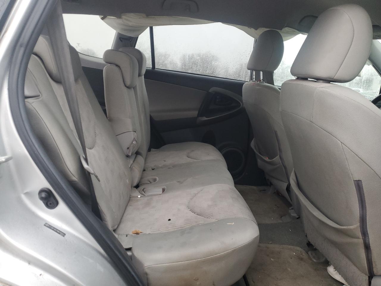 2011 Toyota RAV 4 - Image 11
