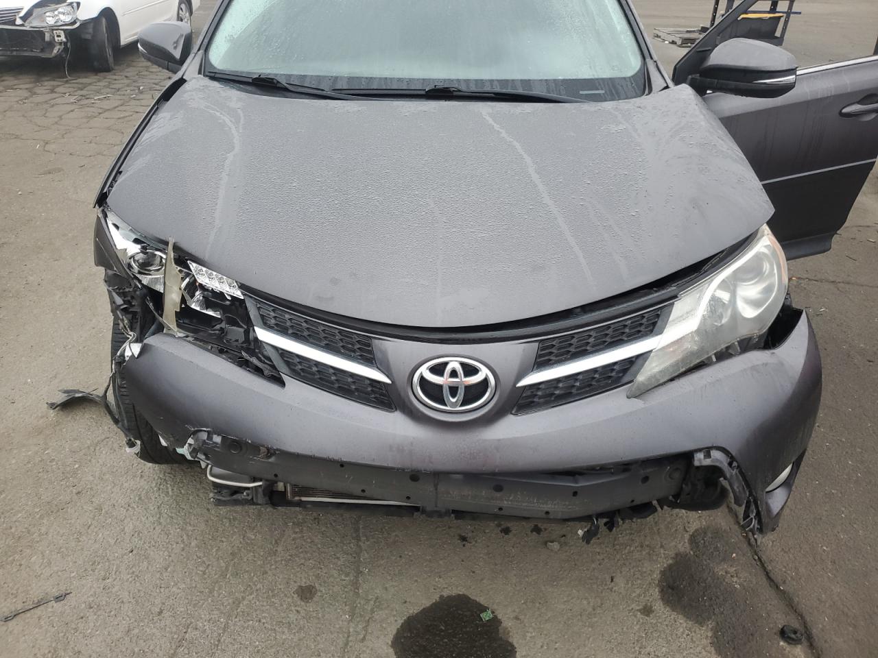 2015 Toyota RAV 4 - Image 11