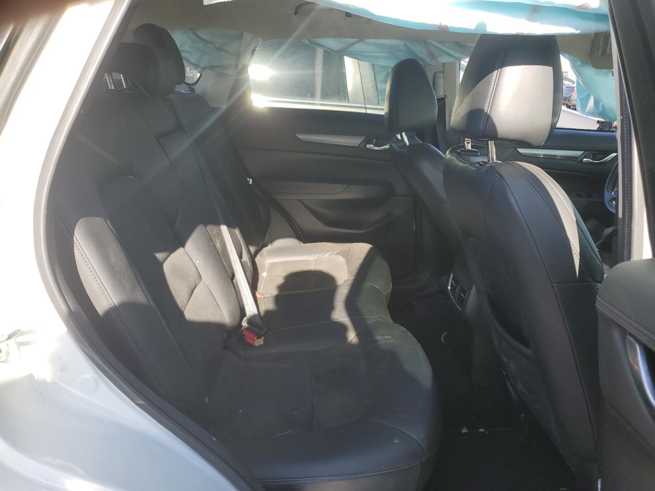 2017 Mazda CX-5 - Image 11