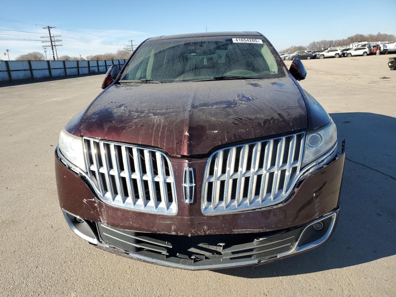 2010 Lincoln MKT - Image 5