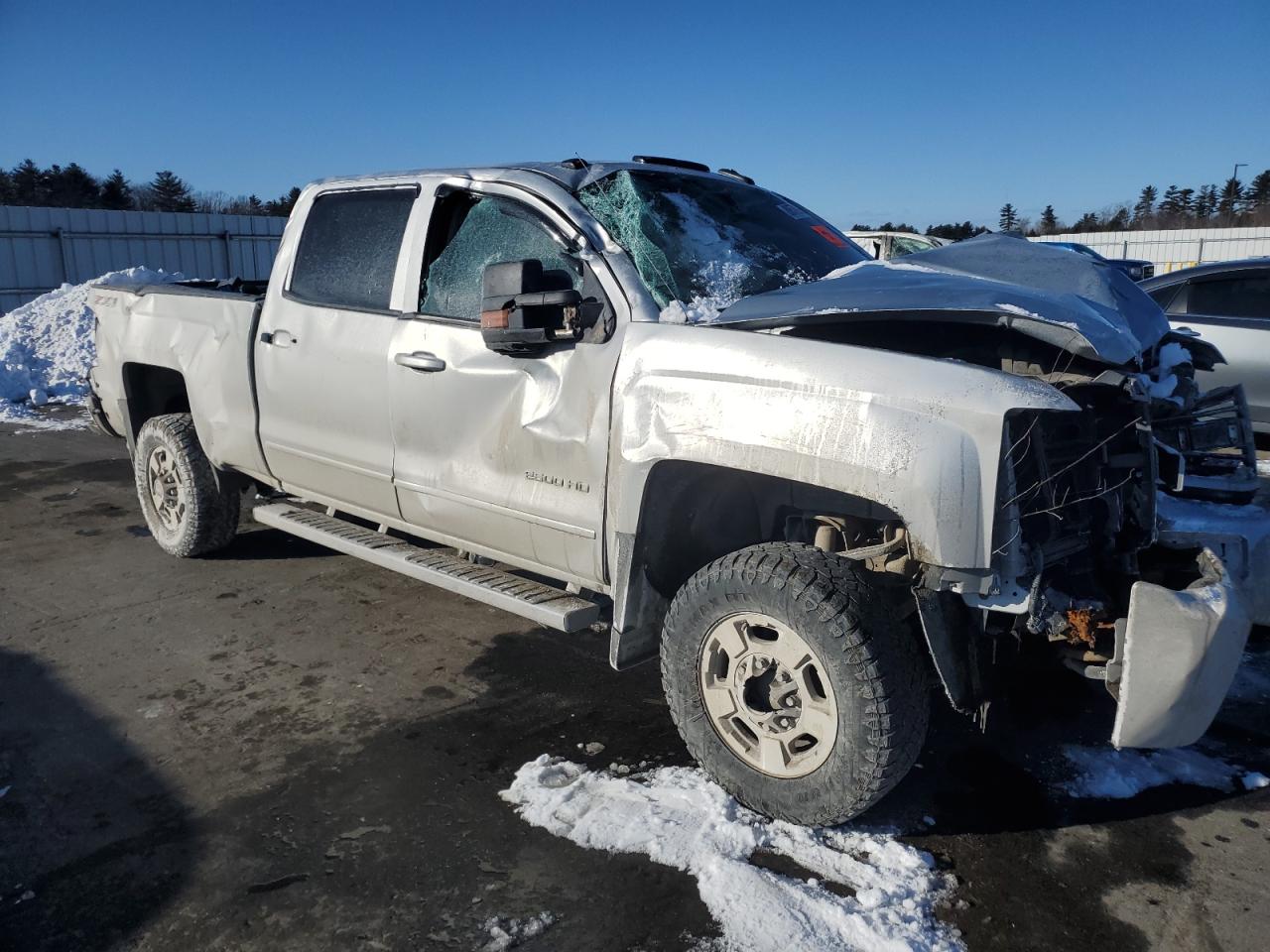 2015 Chevrolet Silverado - Image 4