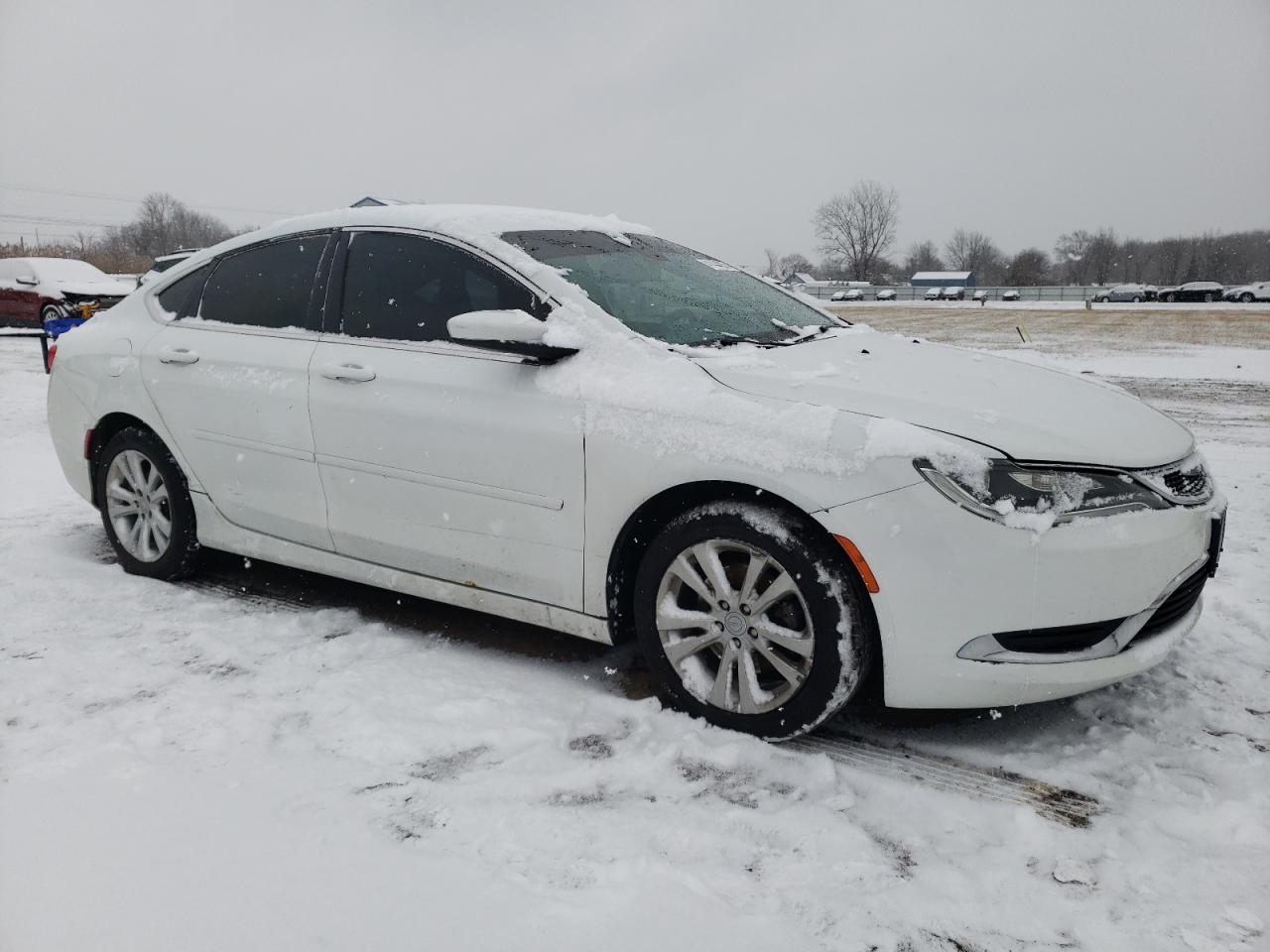 VIN 1C3CCCAB4FN747803 2015 CHRYSLER 200 no.4