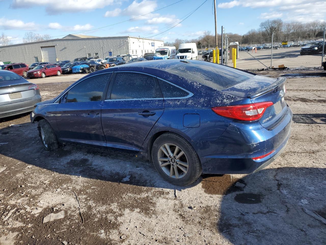 5NPE24AF5FH086573 2015 HYUNDAI SONATA - Image 2