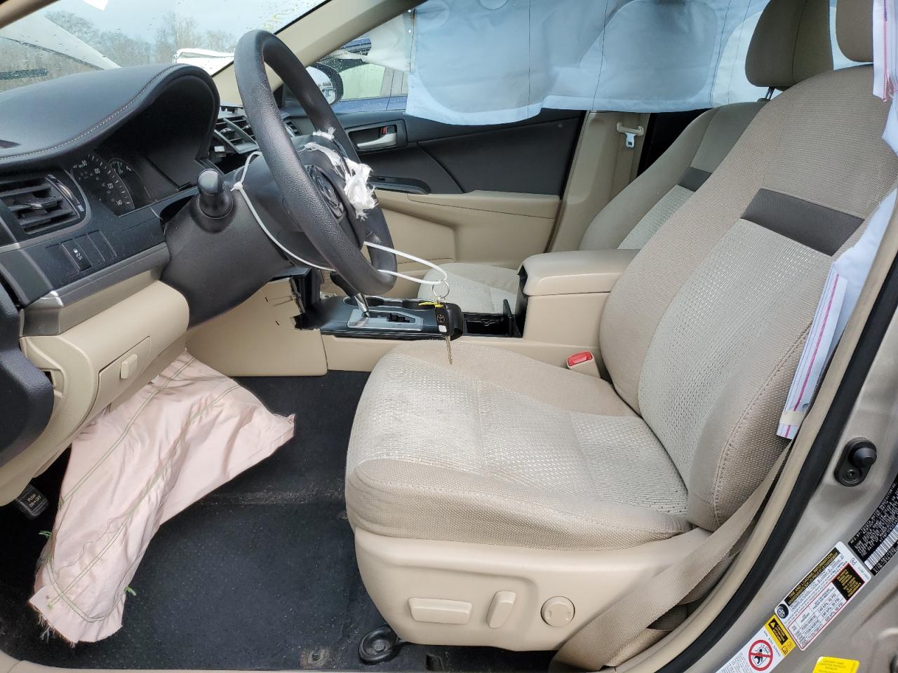 2014 Toyota Camry - Image 7