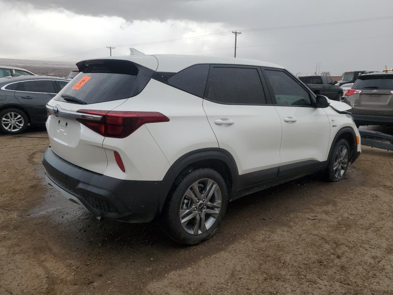 2021 Kia Seltos - Image 3
