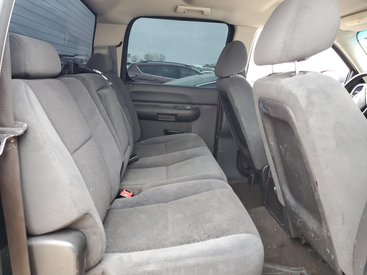 2008 Chevrolet Silverado - Image 10