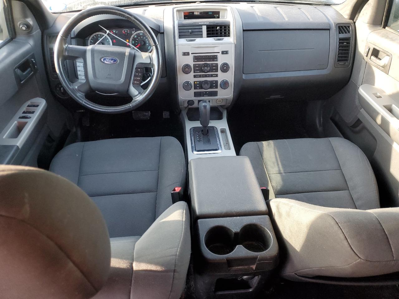 2010 Ford Escape - Image 8
