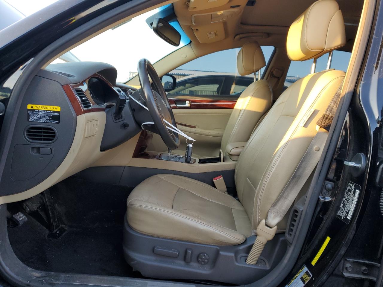 2012 Hyundai Genesis - Image 7