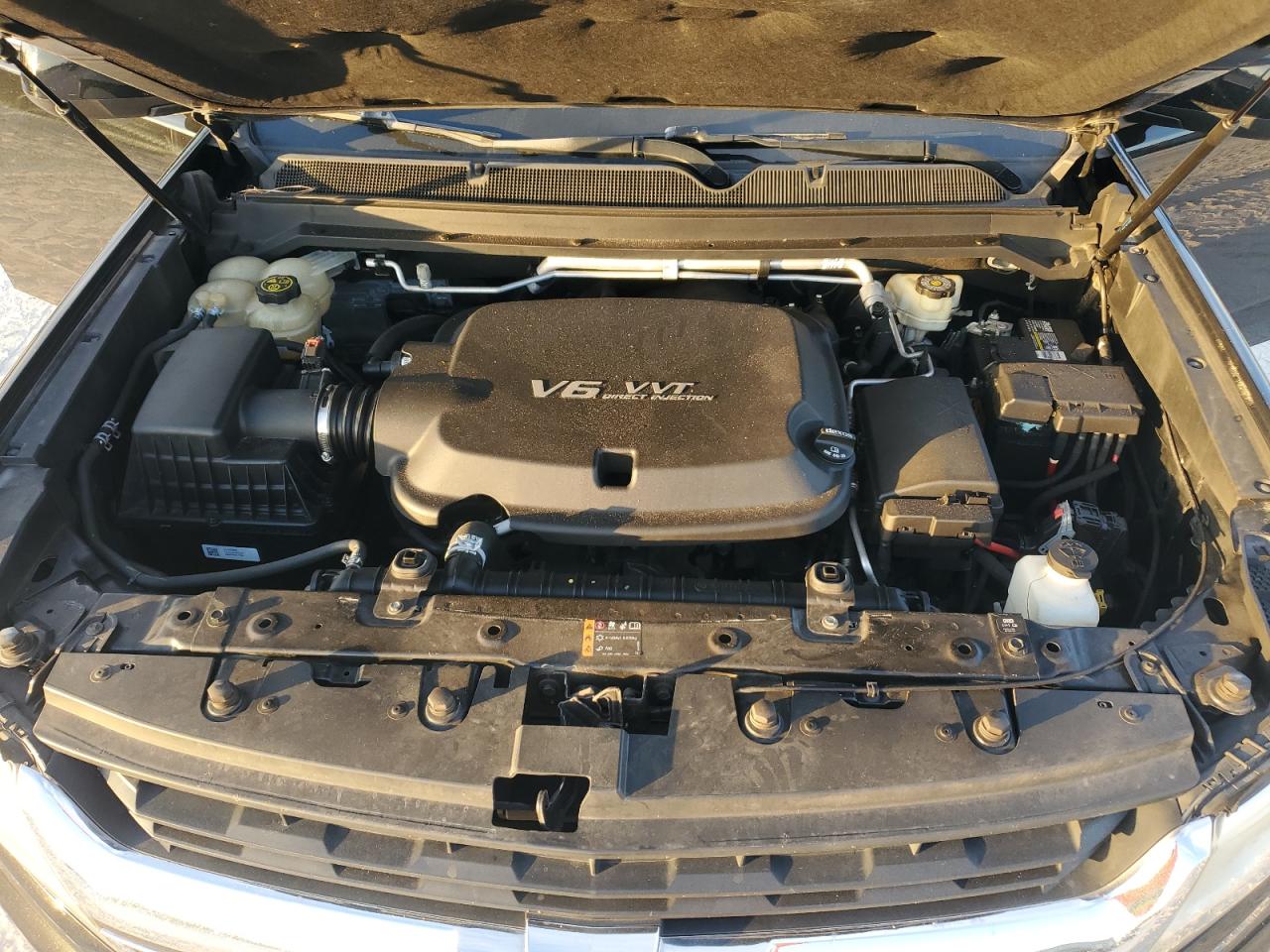 2017 Chevrolet Colorado - Image 11