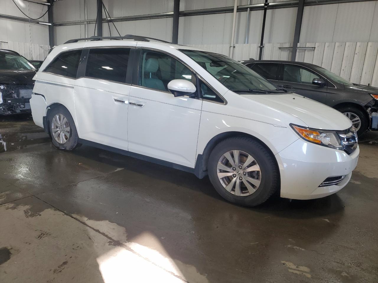 2015 Honda Odyssey - Image 4
