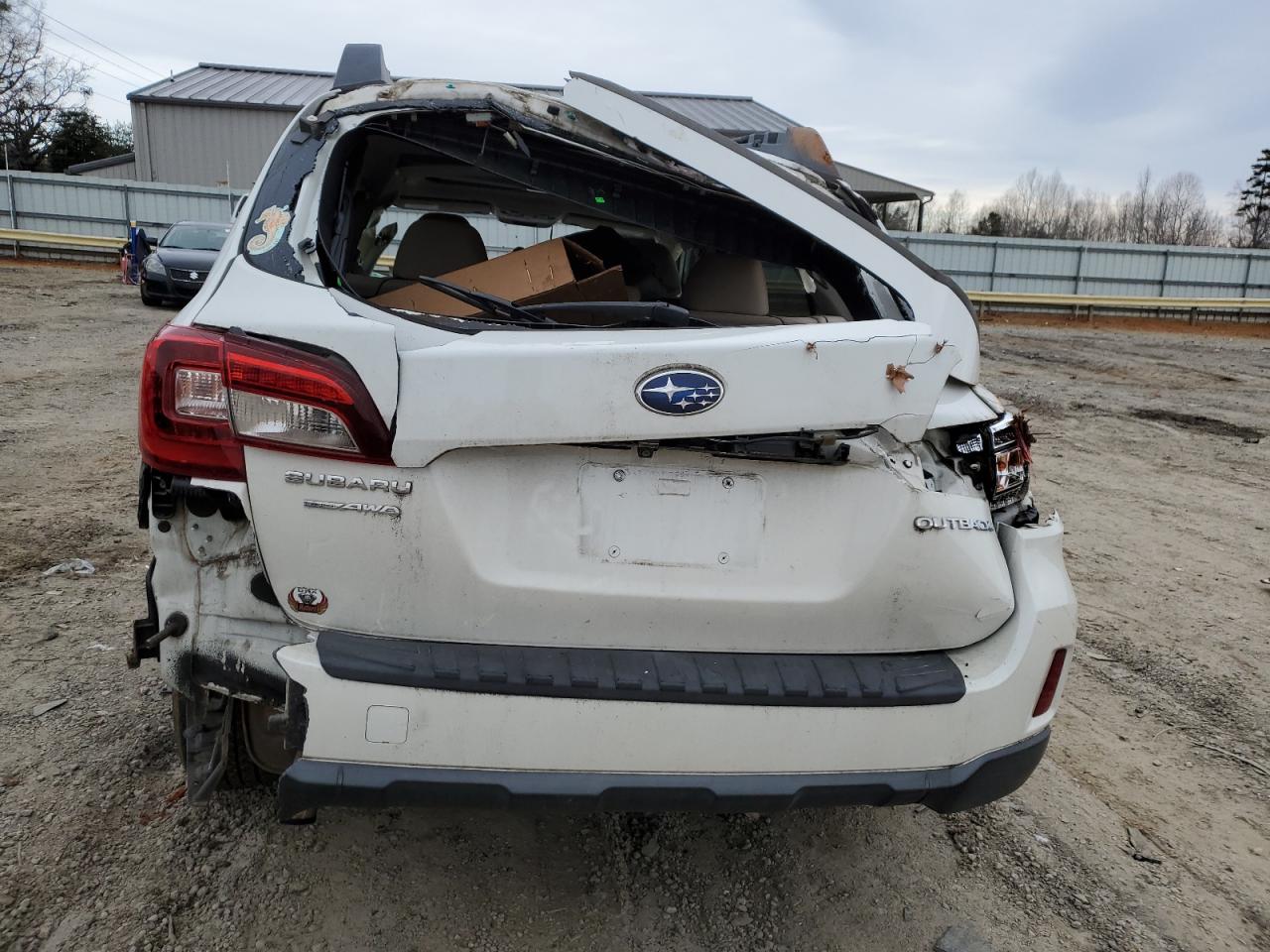 2015 Subaru Outback - Image 6