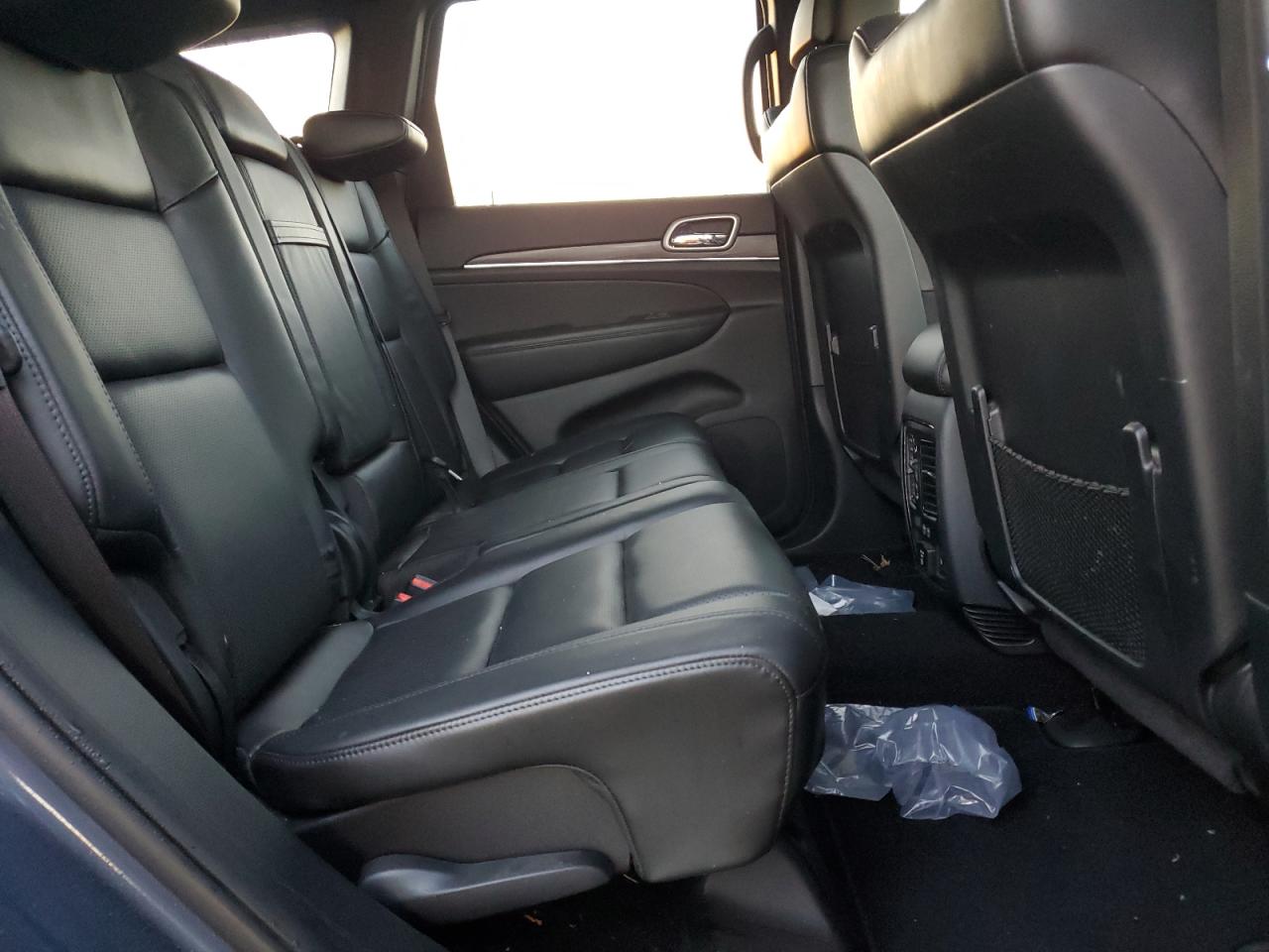 2020 Jeep Grand Cherokee - Image 10