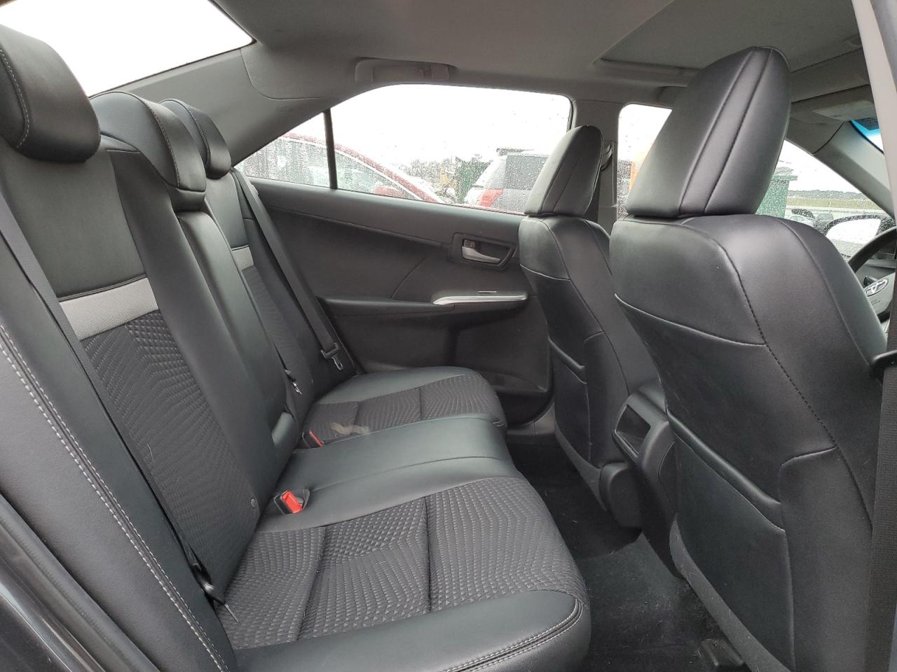 2012 Toyota Camry - Image 10