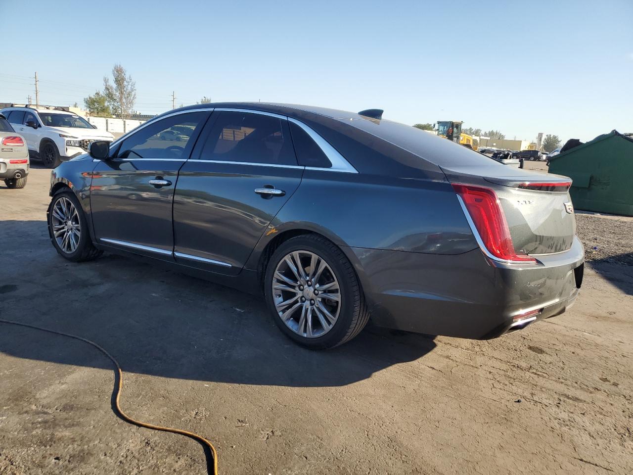 2018 Cadillac XTS - Image 2
