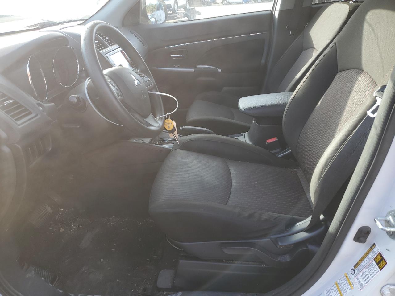 2018 Mitsubishi Outlander - Image 7