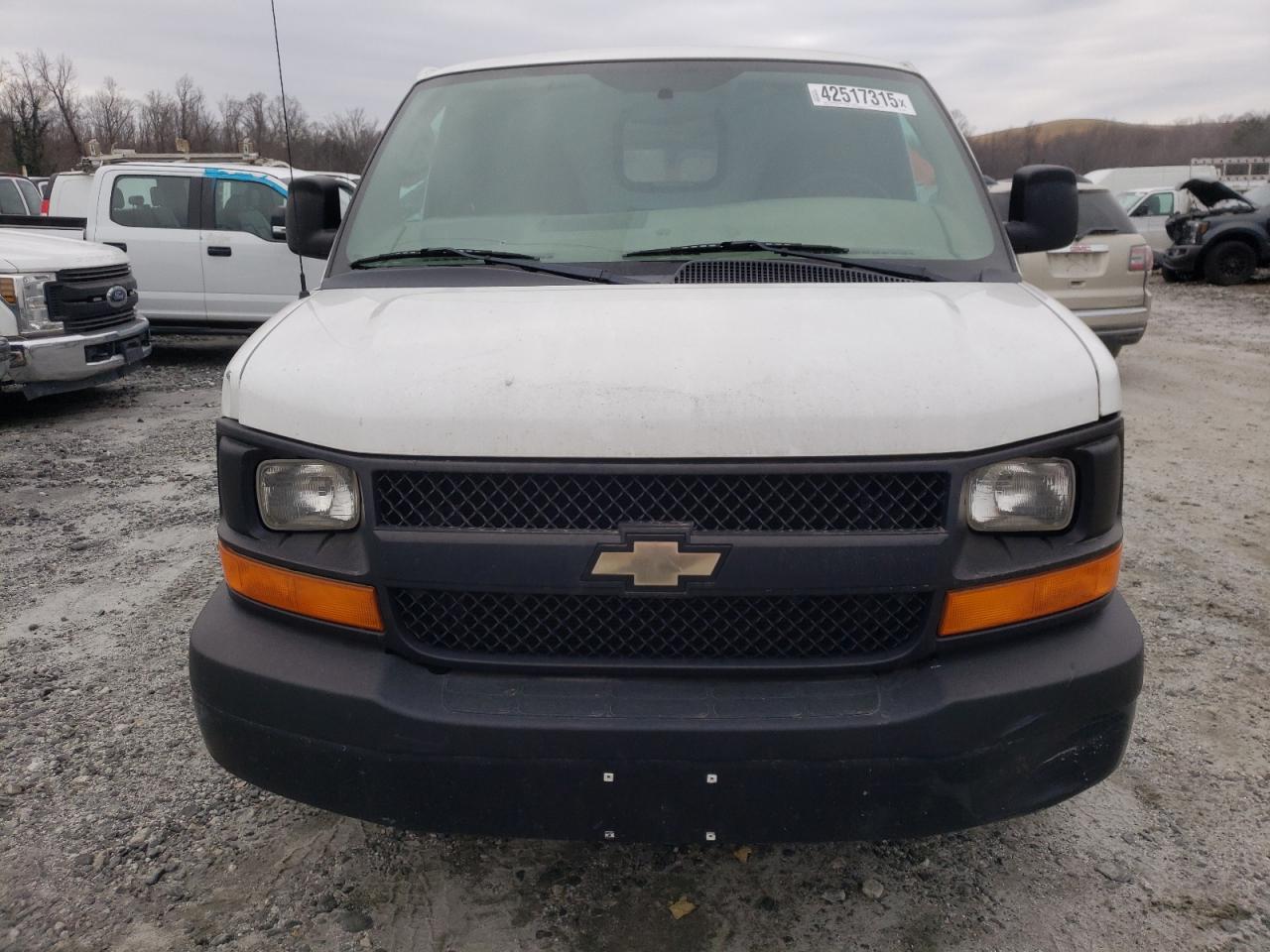 2014 Chevrolet Express - Image 5