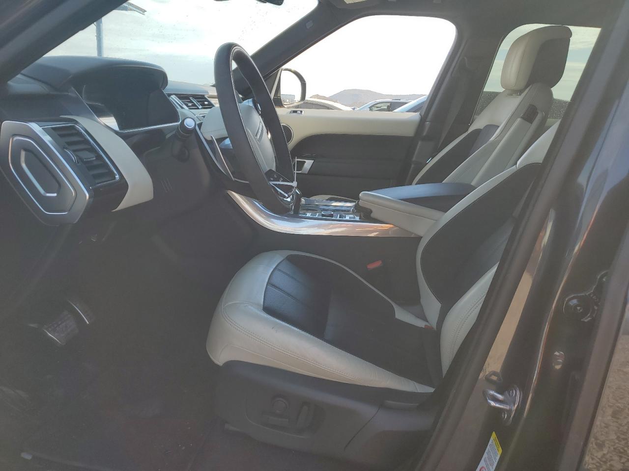 2022 Land Rover Range Rover - Image 7