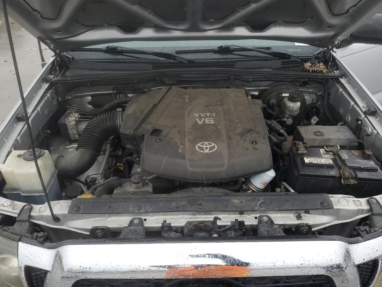 2011 Toyota Tacoma - Image 12