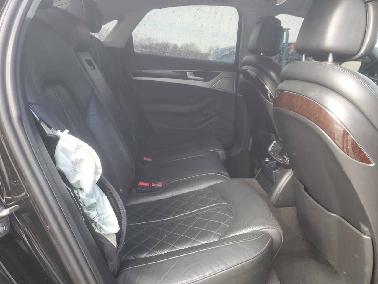 2013 Audi A8 - Image 10