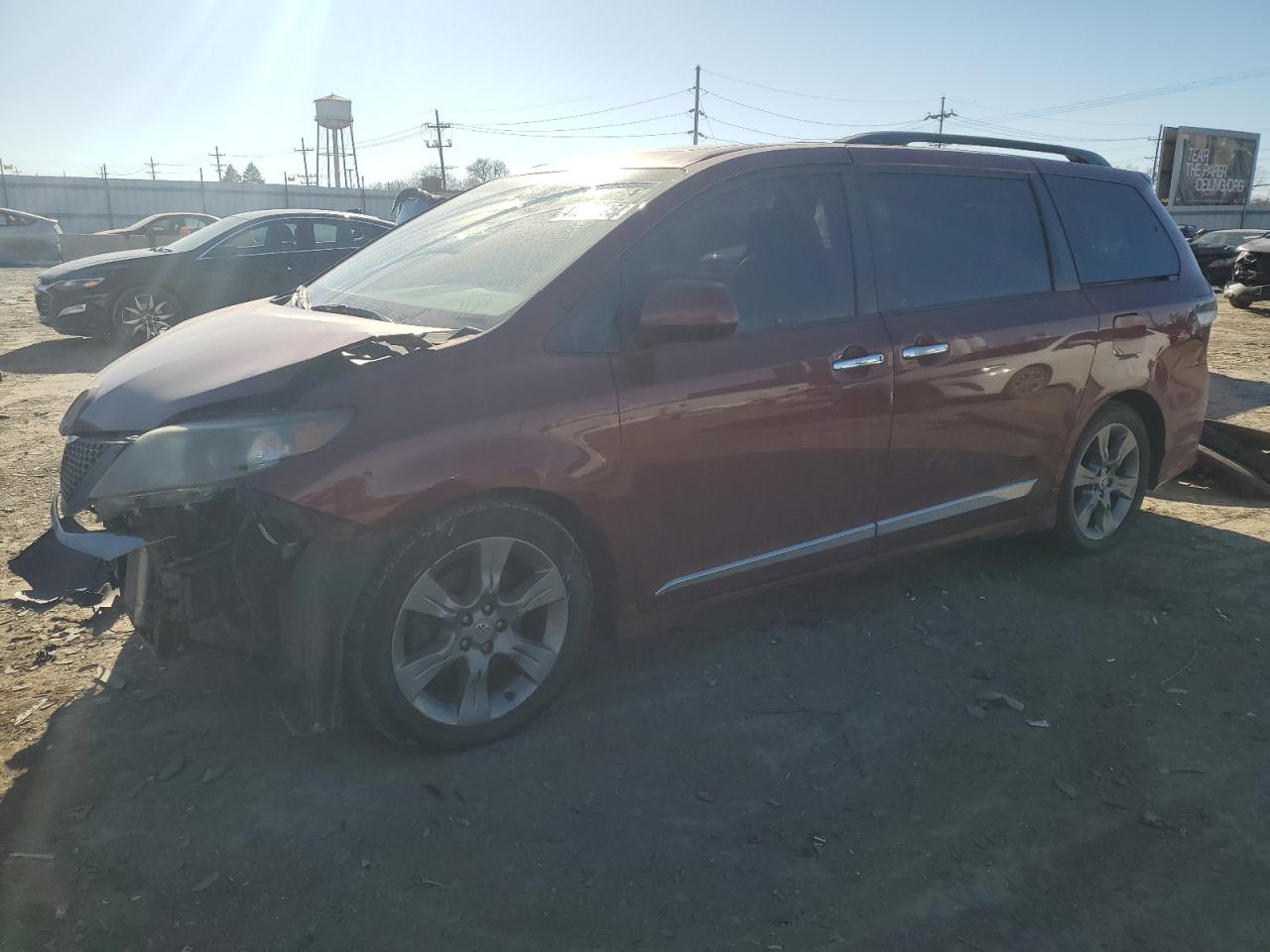 2014 Toyota Sienna - Image 1