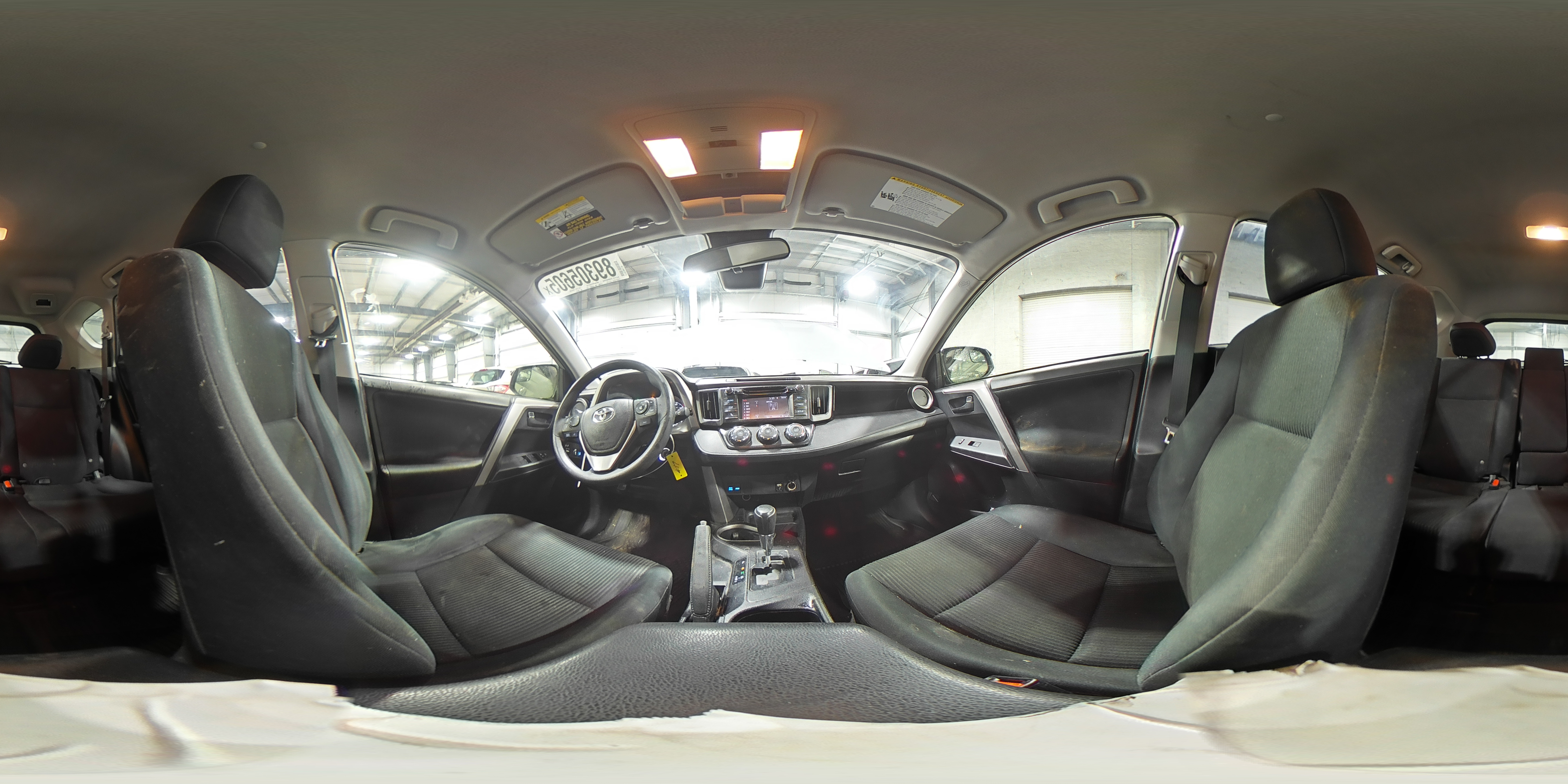 2018 Toyota RAV 4 - Image 14