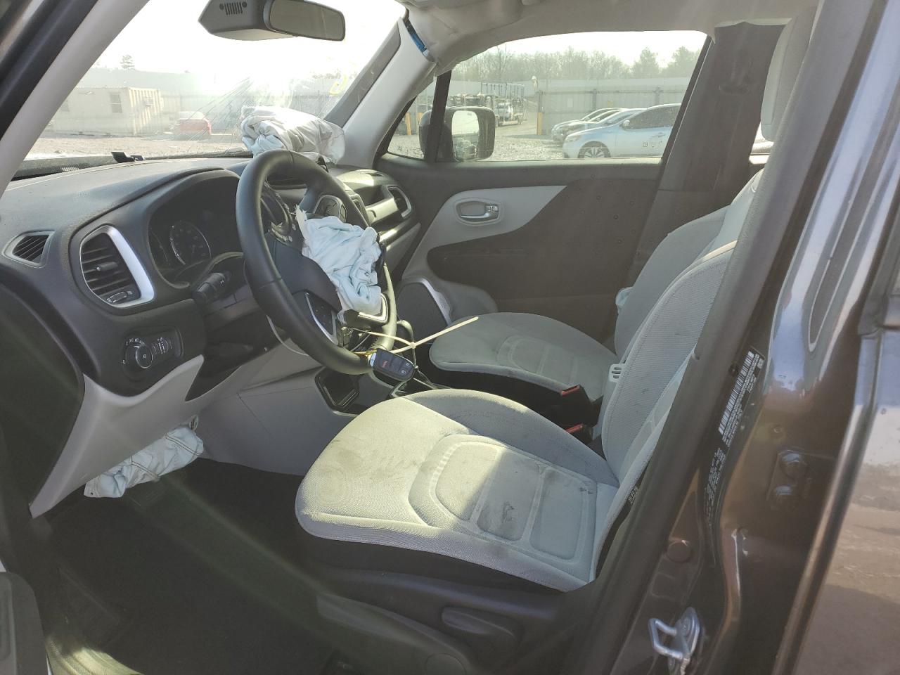 2018 Jeep Renegade - Image 7