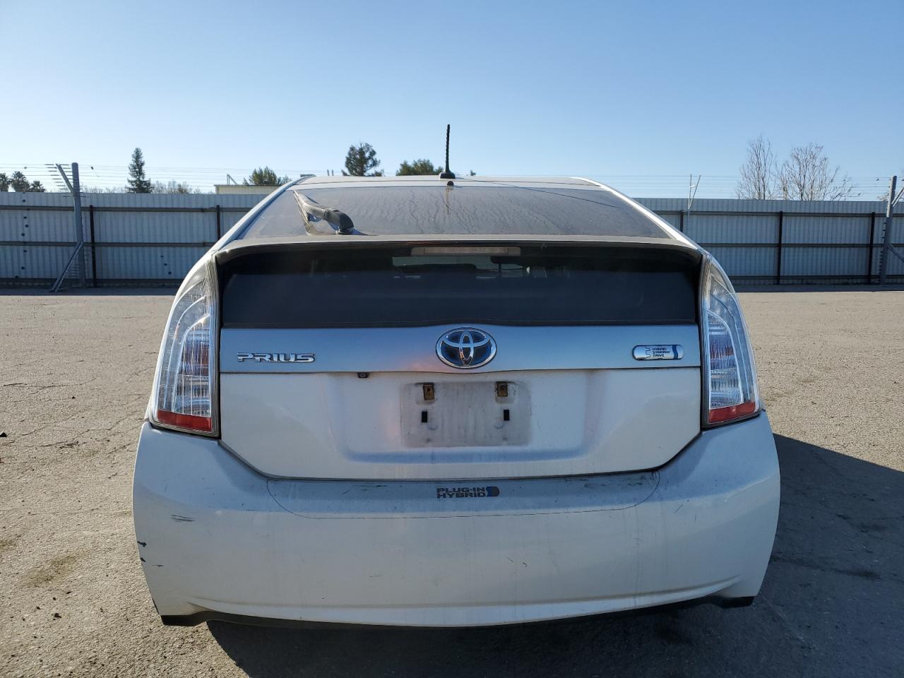 VIN JTDKN3DPXE3052891 2014 TOYOTA PRIUS no.6