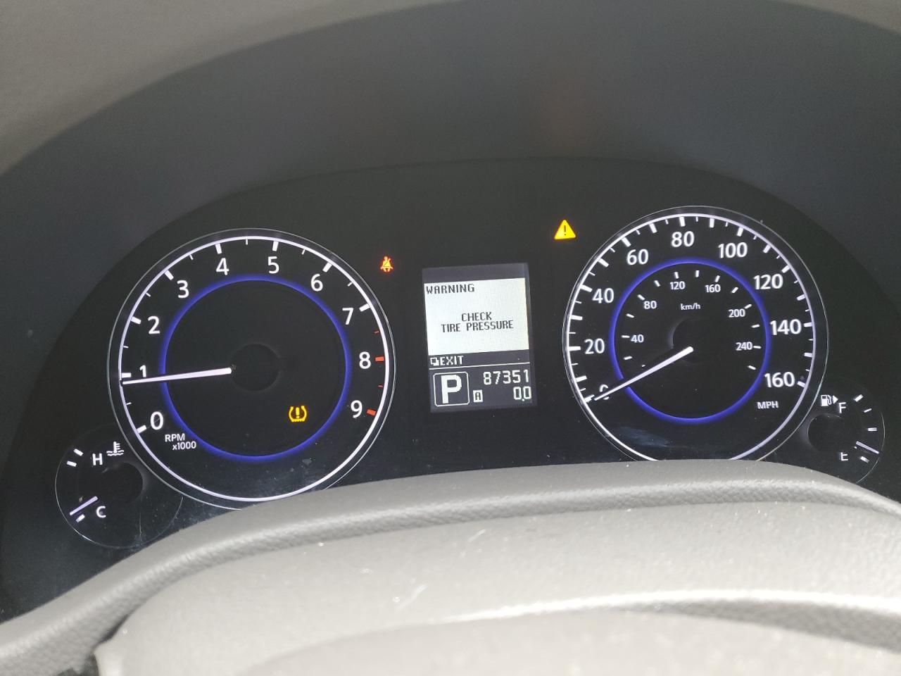 2011 Infiniti G - Image 9