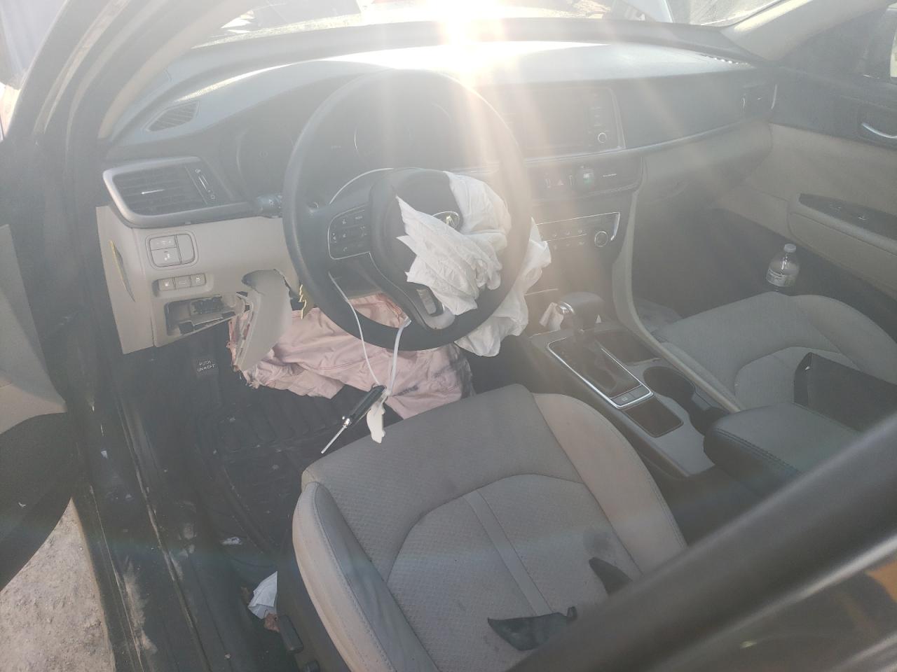 2016 Kia Optima - Image 8