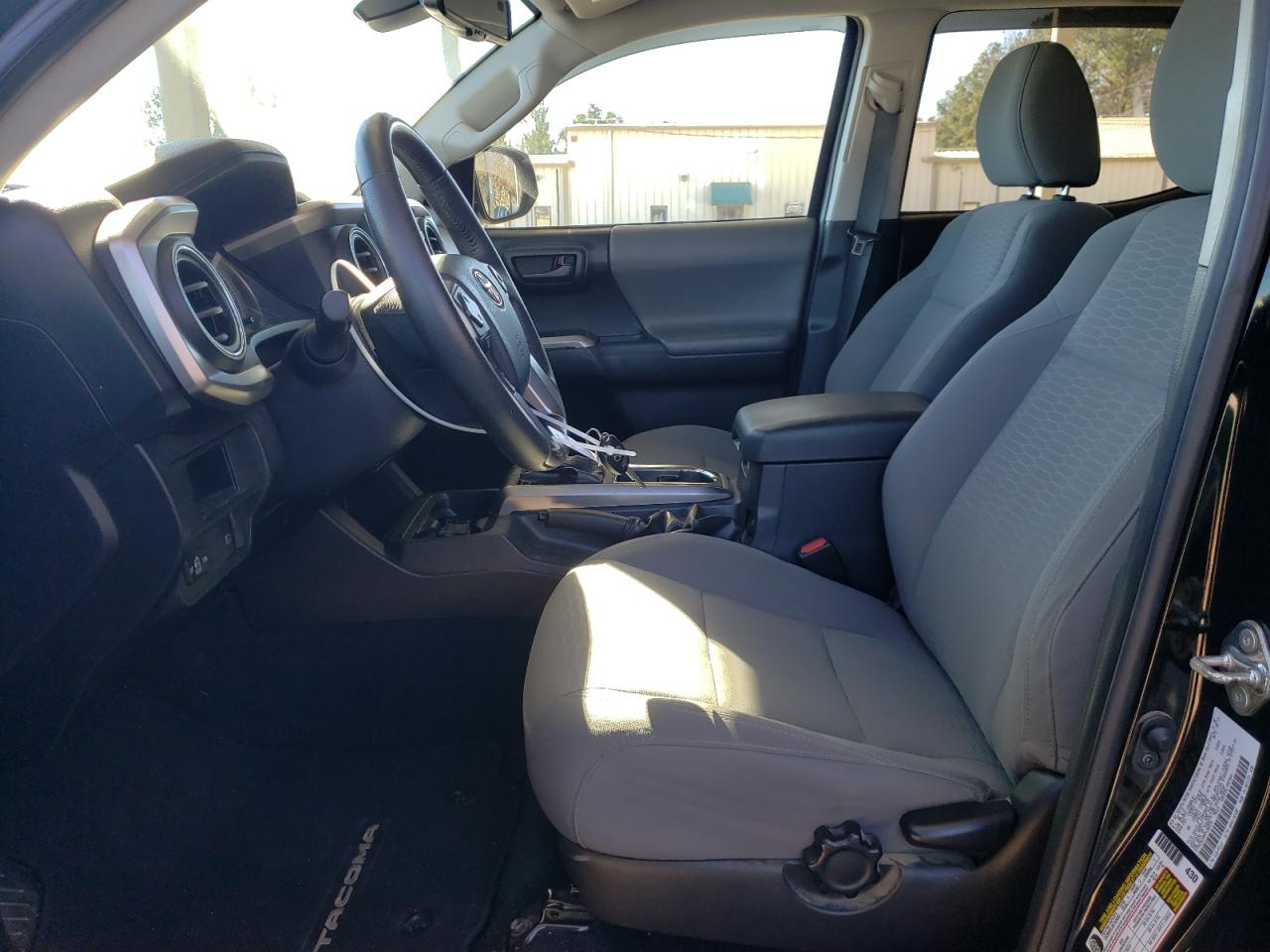 2019 Toyota Tacoma - Image 7