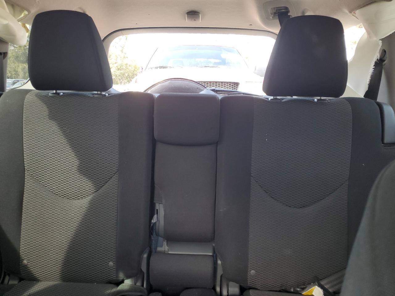 2011 Toyota RAV 4 - Image 10