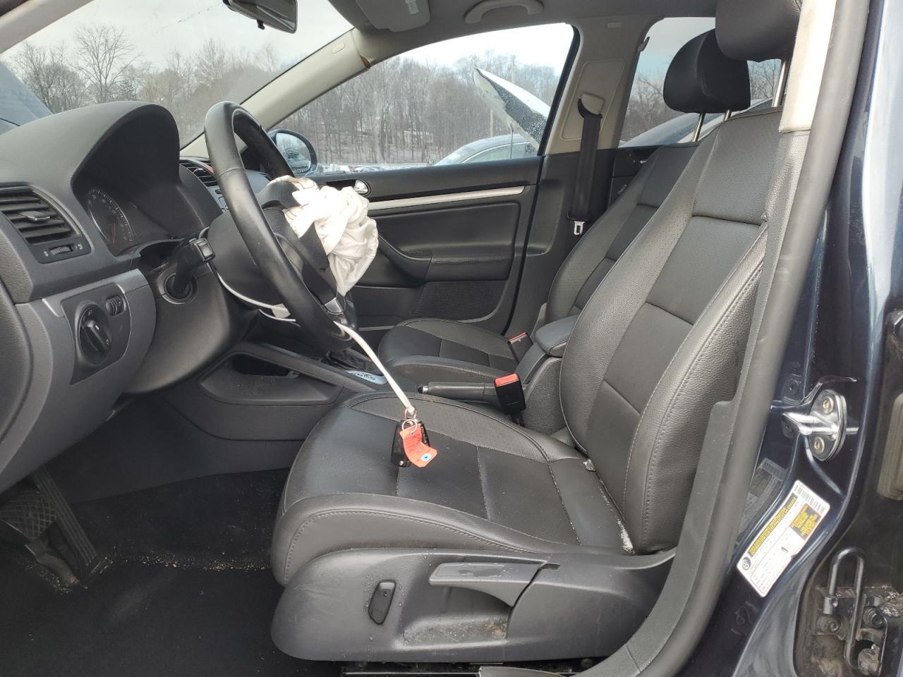 2008 Volkswagen Jetta - Image 7