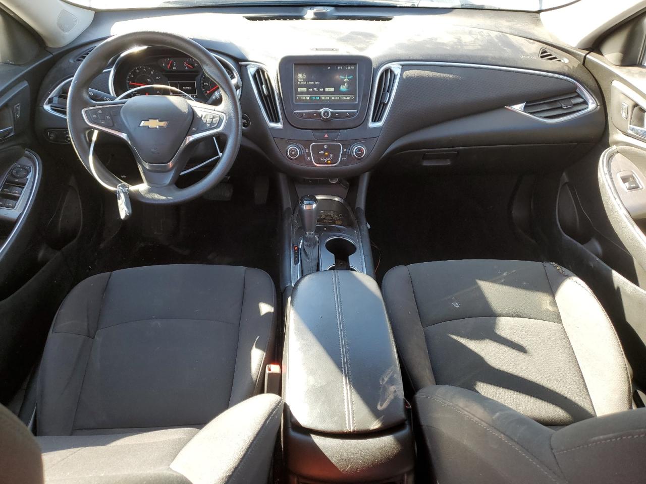2018 Chevrolet Malibu - Image 8