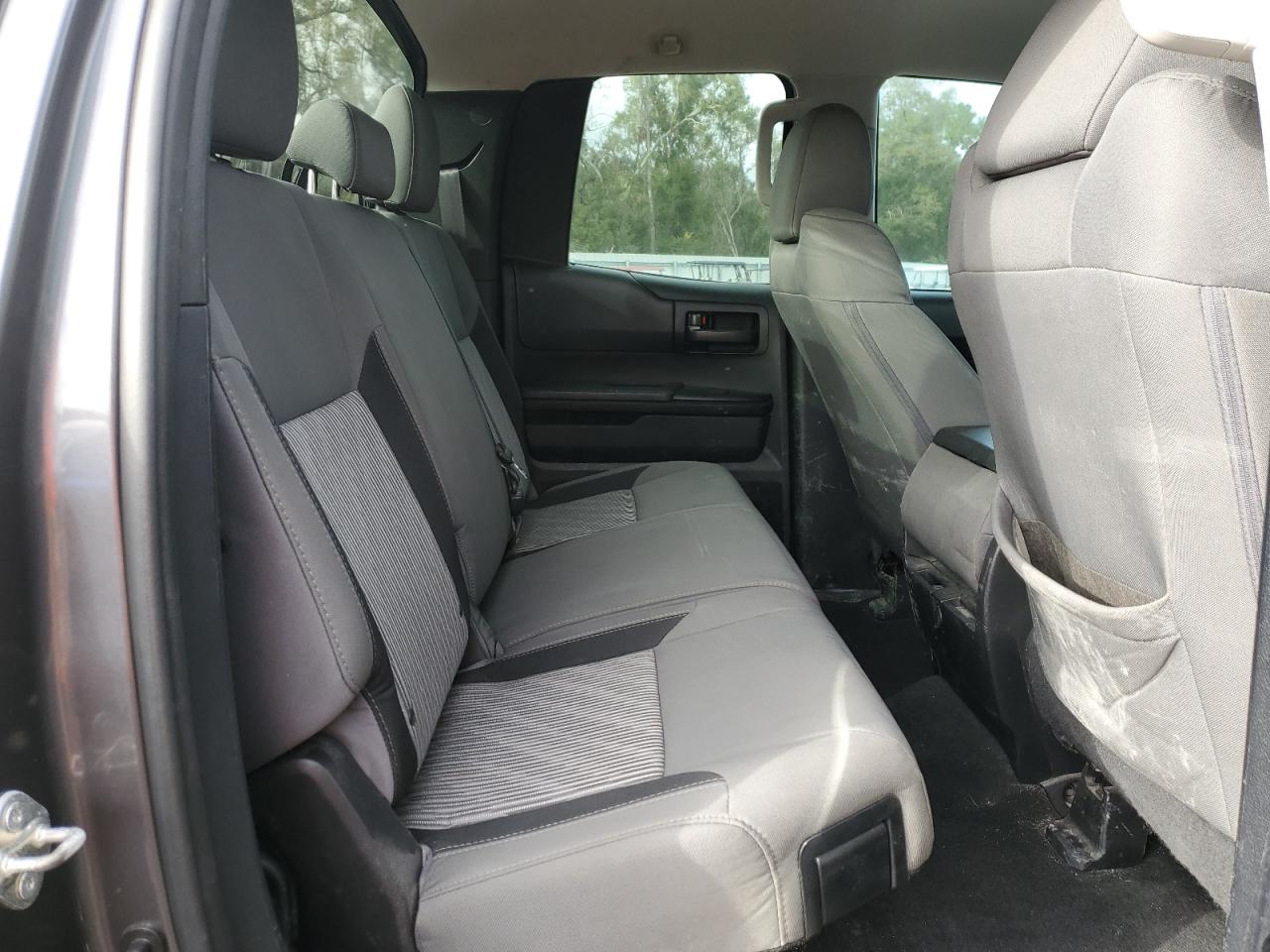 2014 Toyota Tundra - Image 10
