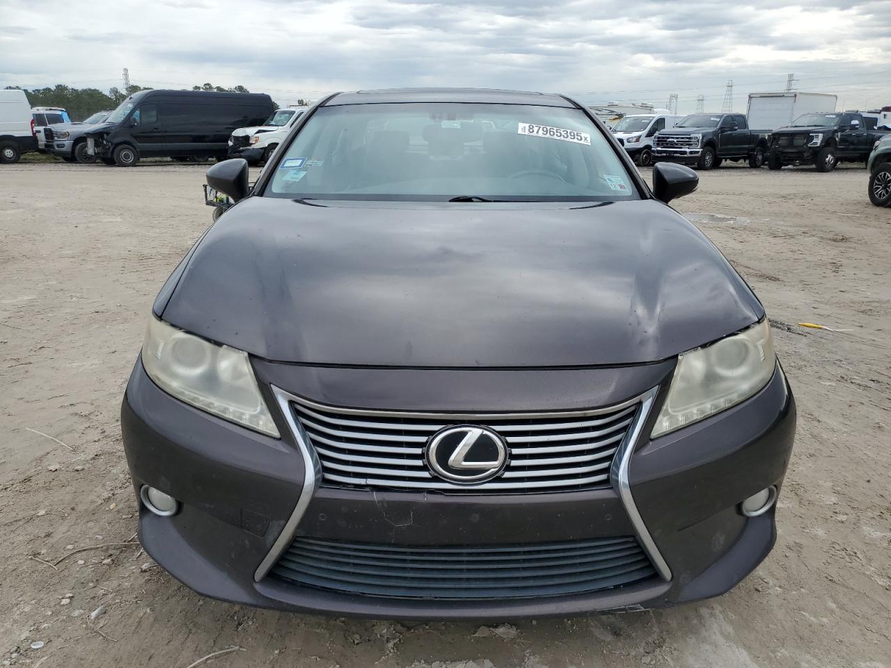 2014 Lexus ES - Image 5
