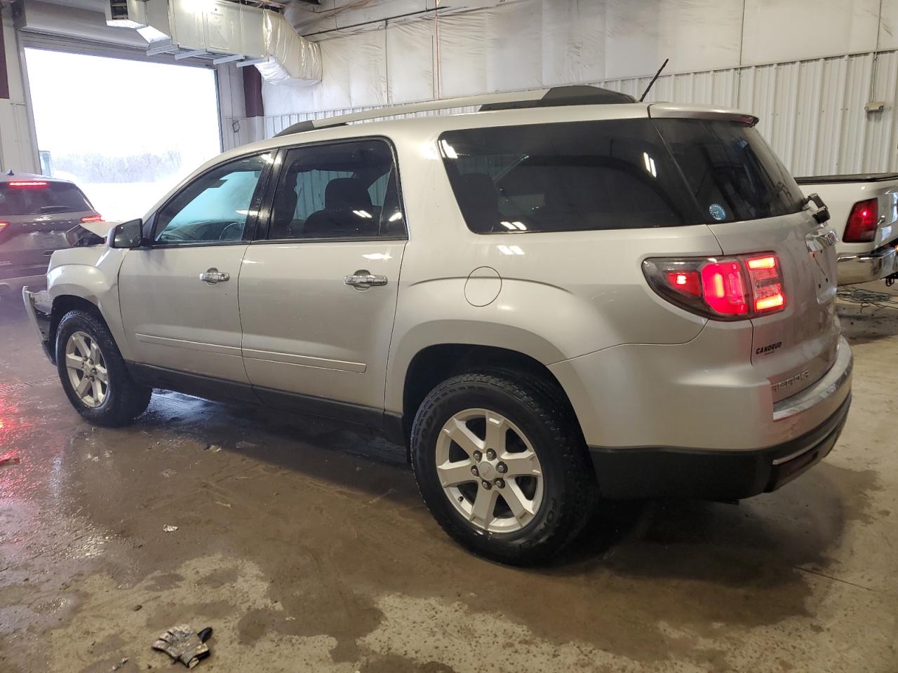 2014 GMC Acadia - Image 2