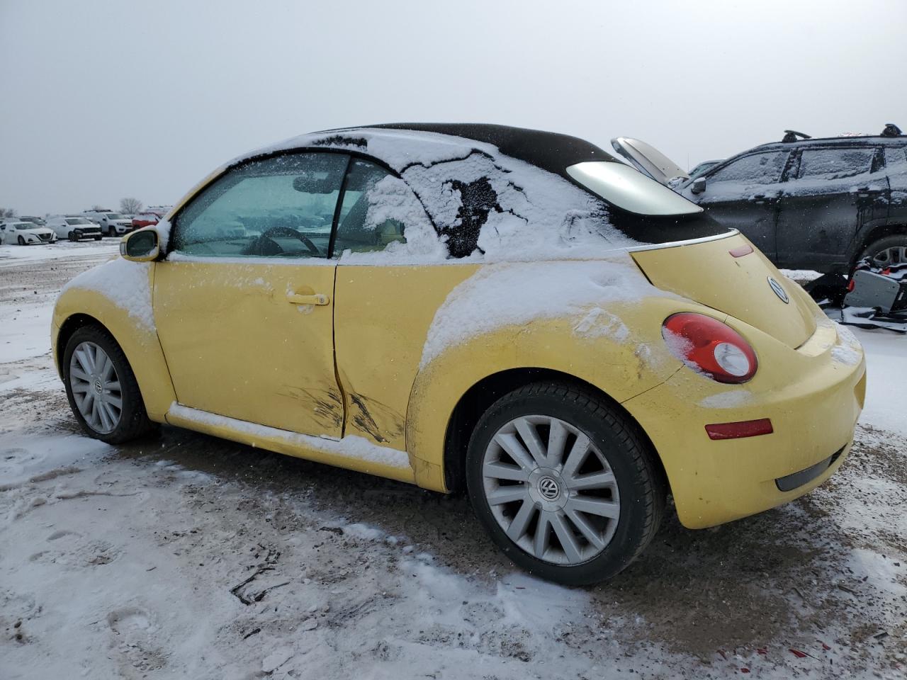 2008 Volkswagen Beetle - Image 2