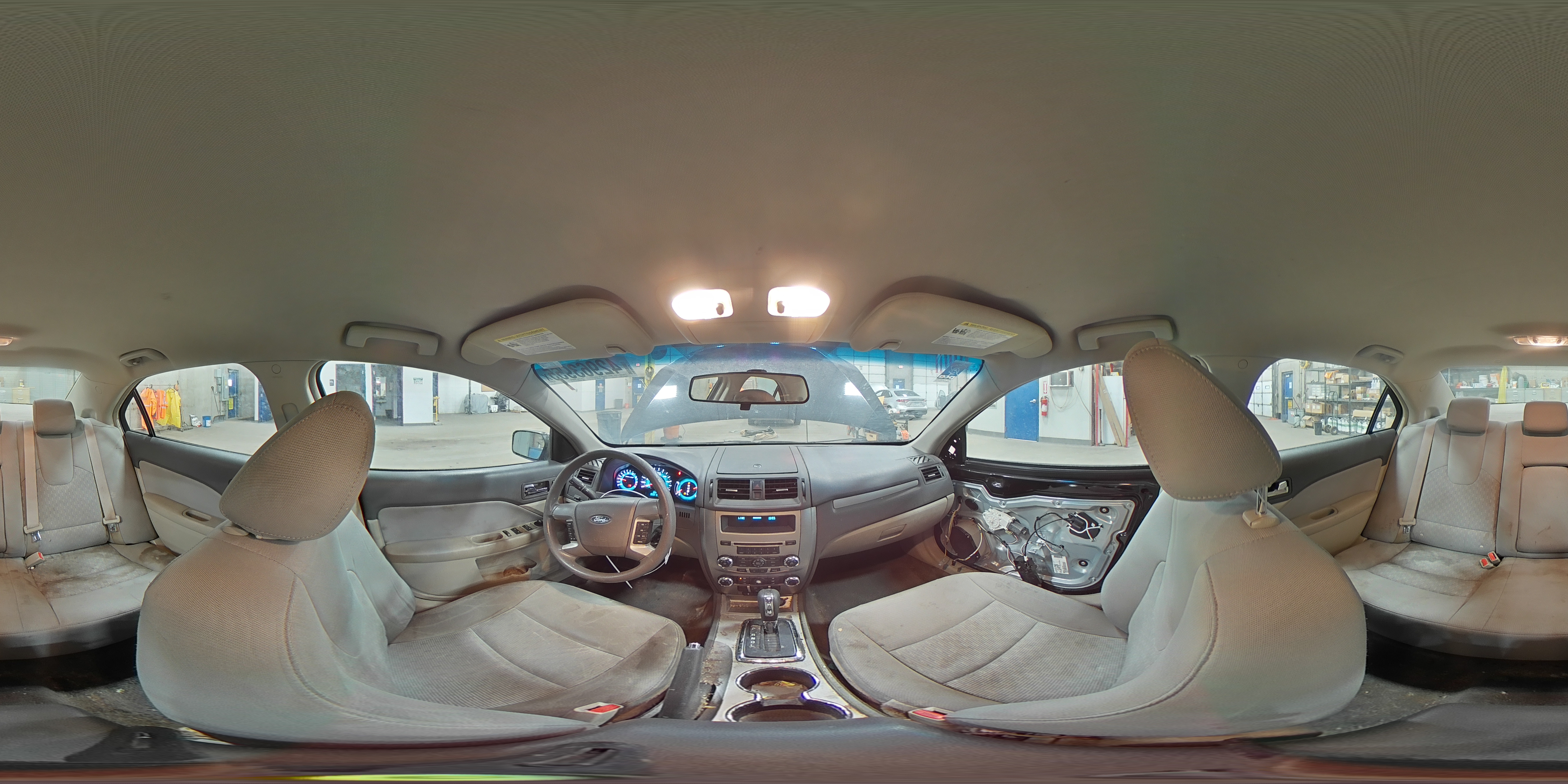 2010 Ford Fusion - Image 12