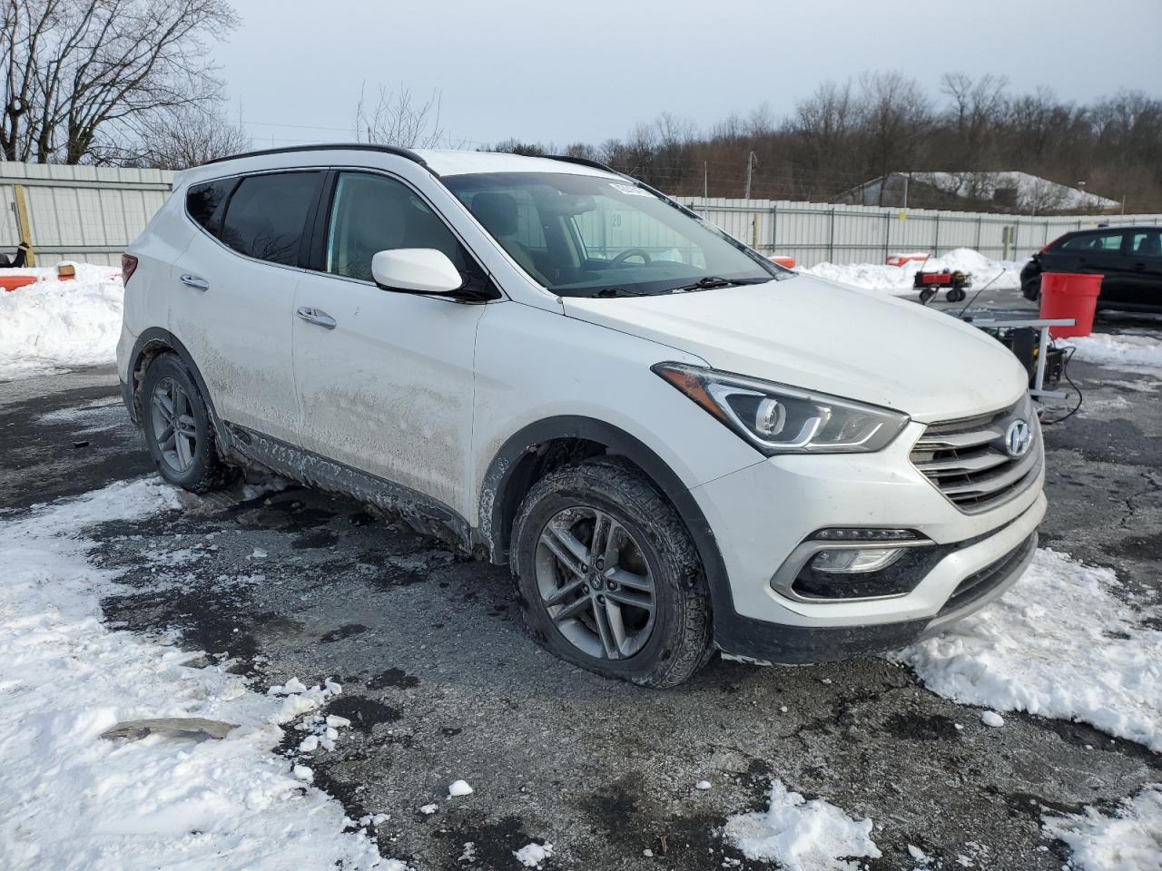 2017 Hyundai Santa Fe - Image 4