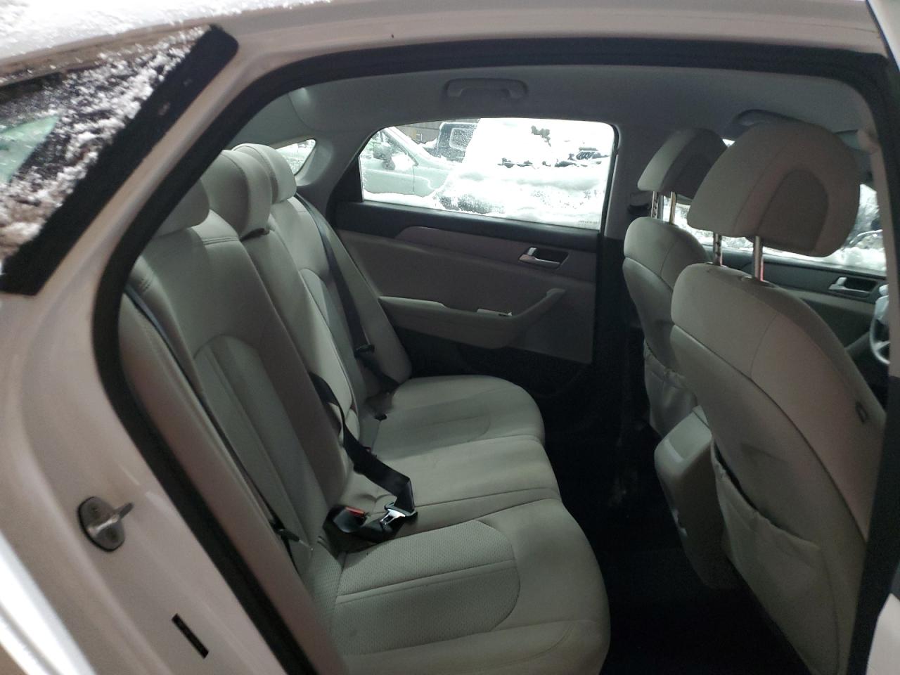 2016 Hyundai Sonata - Image 10