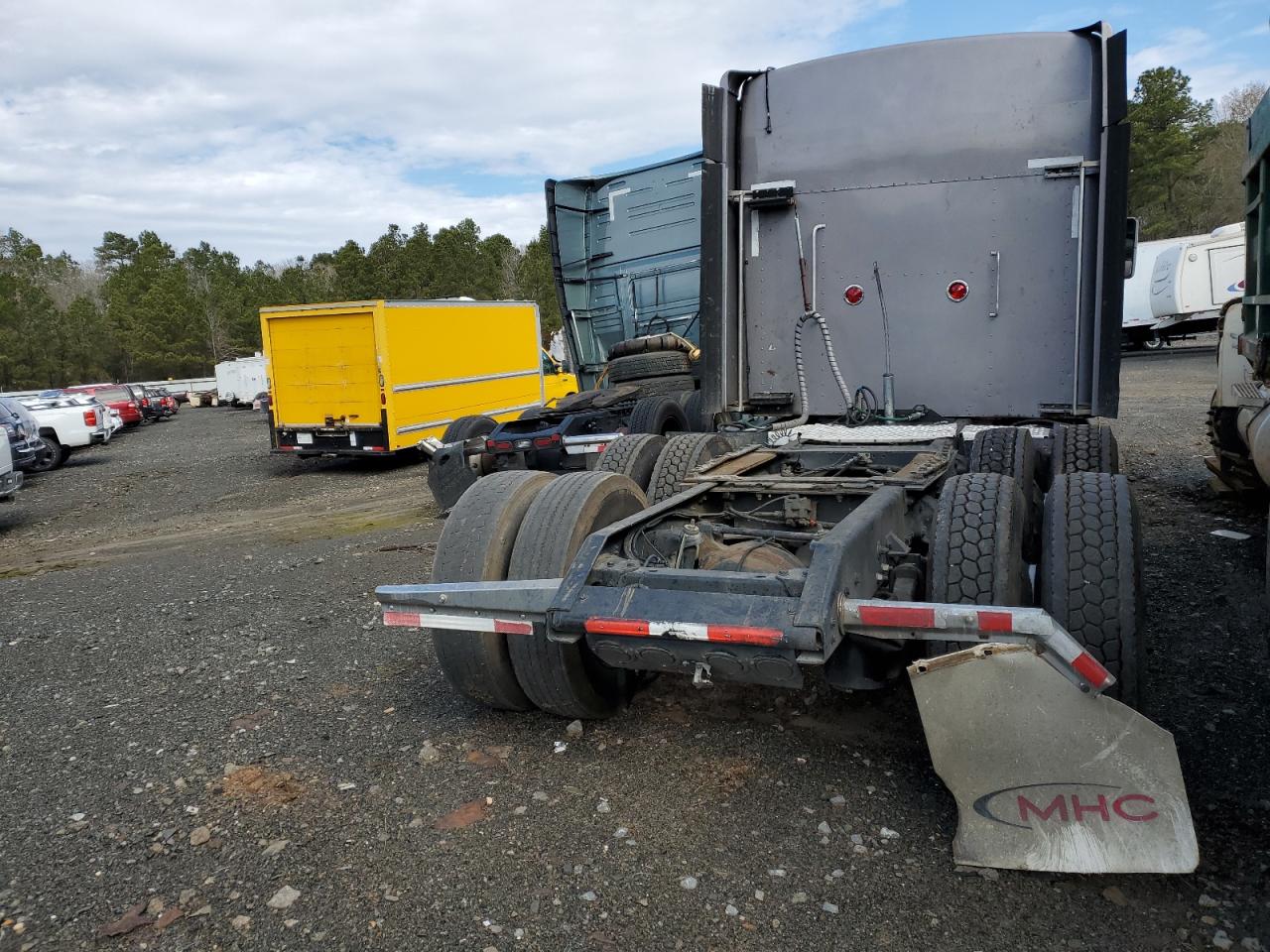 KENWORTH ALL OTHER 2012 VIN 1XKADP9X7CJ317634 фото 4