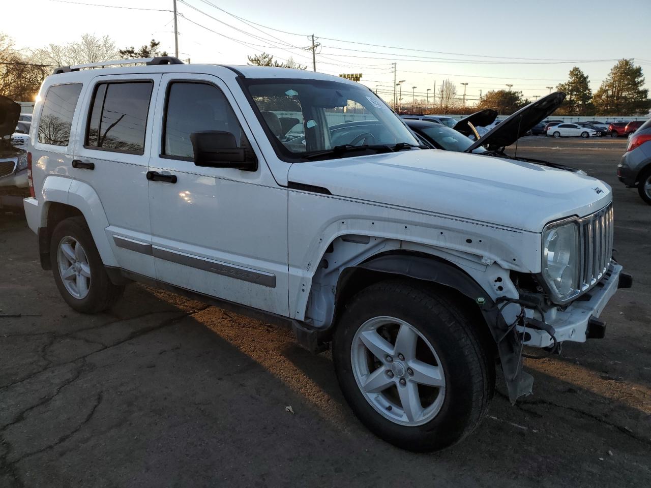 2012 Jeep Liberty (North America) - Image 4